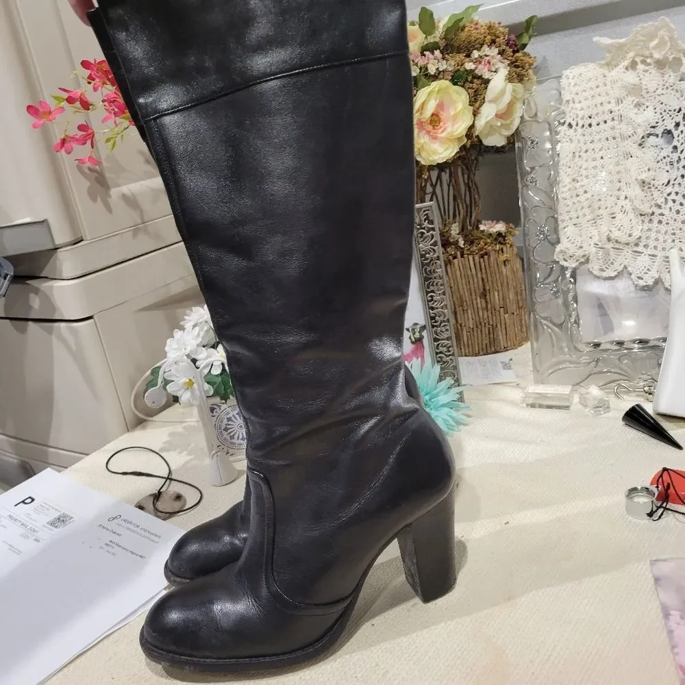 Genuine leather chunky heel boots 7.5 Tall Boots. - Picture 4 of 9